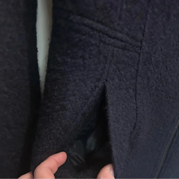 💙”Guess” Women’s Dark Navy Blue Wool Blend Zip Front Coat w/ Pockets Size S💙 - Picture 7 of 15
